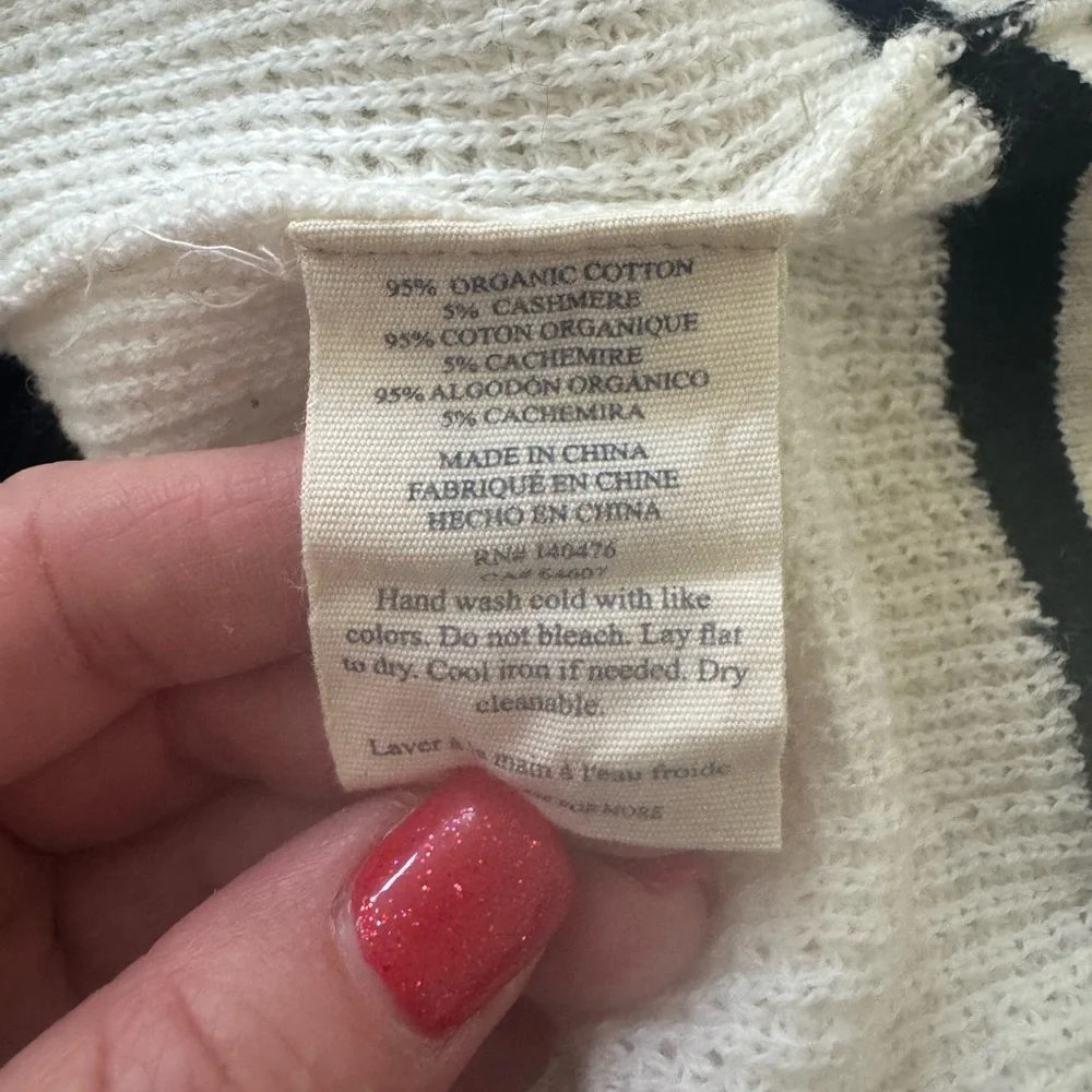 Faherty Navy and White Crew Neck Sweater Casual Activewear Size Large Beach - Picture 4 of 5